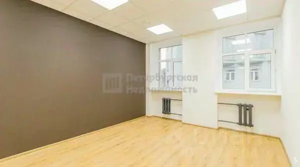Офис в Санкт-Петербург 7-я Васильевского острова линия, 44 (130 м) - Фото 1