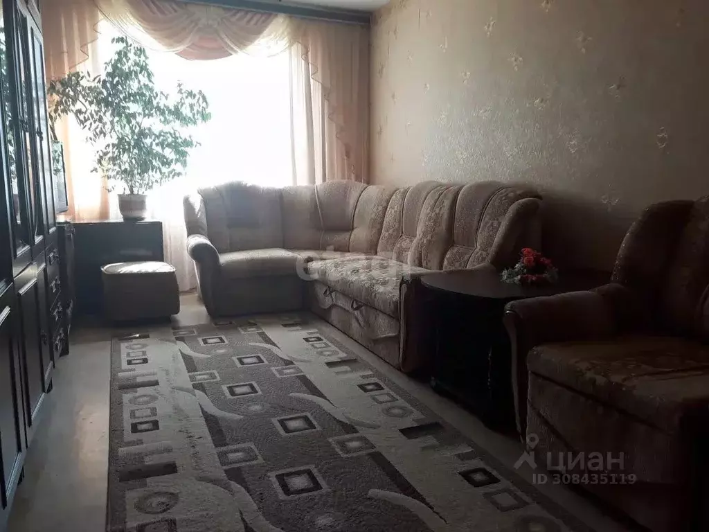 2-к кв. Псковская область, Пыталово ул. Шафранского, 11 (52.7 м) - Фото 1