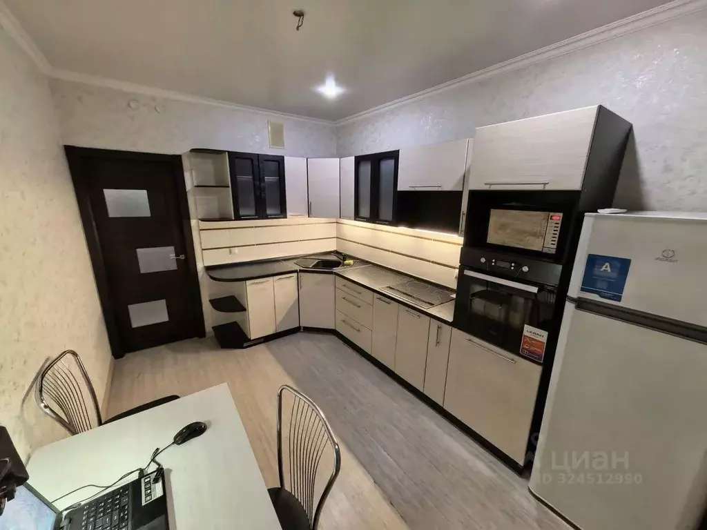 1-к кв. Хакасия, Абакан ул. Кирова, 118 (39.3 м) - Фото 2