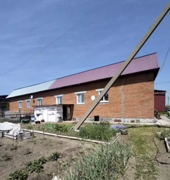 Дом в Кемеровская область, Калтанский городской округ, пос. Малиновка ... - Фото 1