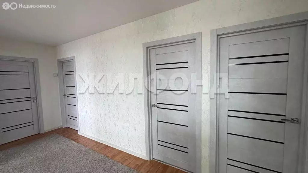 Дом в Республика Хакасия, рабочий посёлок Усть-Абакан, Сибирская ... - Фото 1