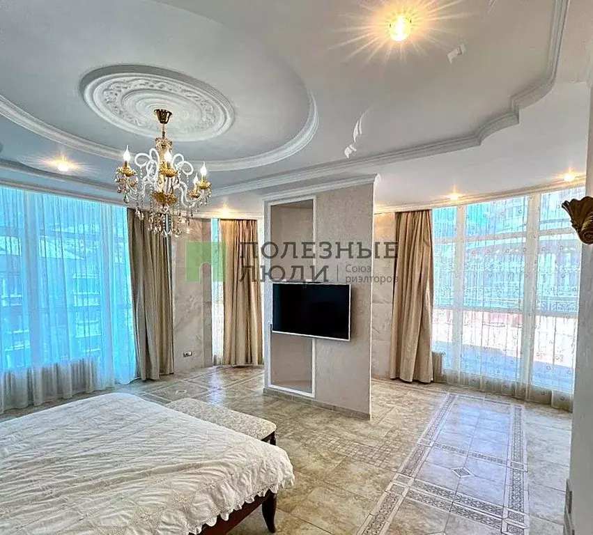 4-к кв. Крым, Ялта ул. Таврическая, 2Б (450.0 м) - Фото 1