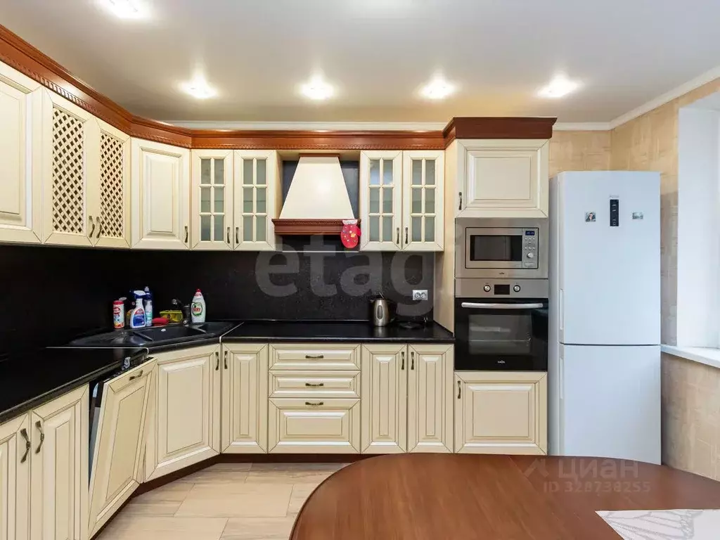 1-к кв. Тюменская область, Тюмень Кремлевская ул., 112к3 (42.0 м) - Фото 2