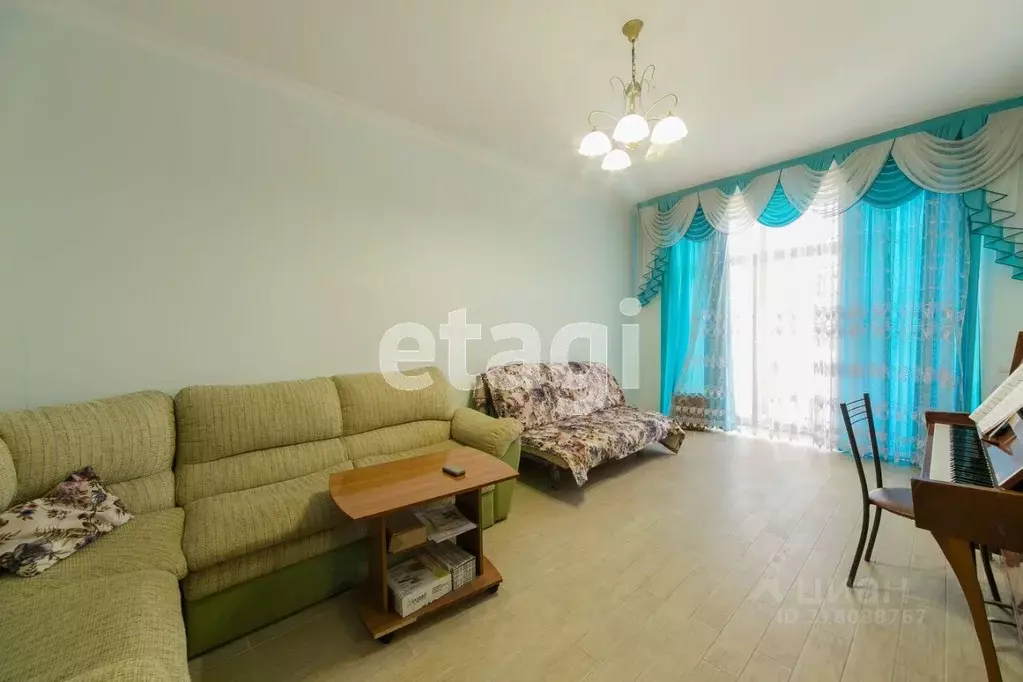 3-к кв. Краснодарский край, Геленджик Малоземельская ул., 4 (93.4 м) - Фото 0