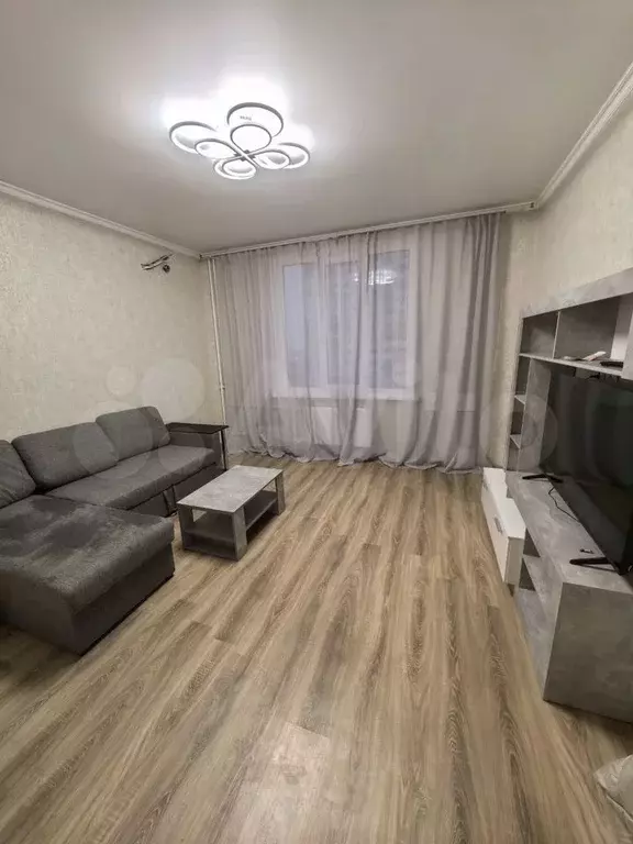 2-к. квартира, 54 м, 12/17 эт. - Фото 1