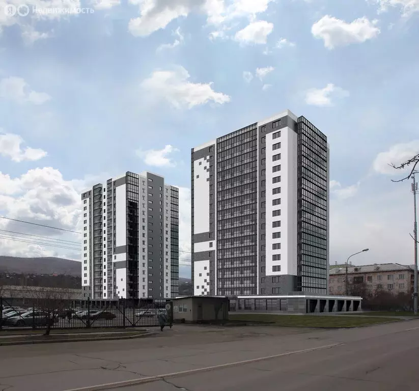 3-комнатная квартира: Красноярск, улица 60 лет Октября, 86 (78.3 м) - Фото 0