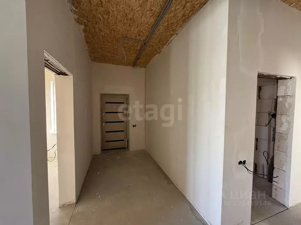 Дом в Крым, Симферопольский район, Добровское с/пос, с. Перевальное  ... - Фото 1