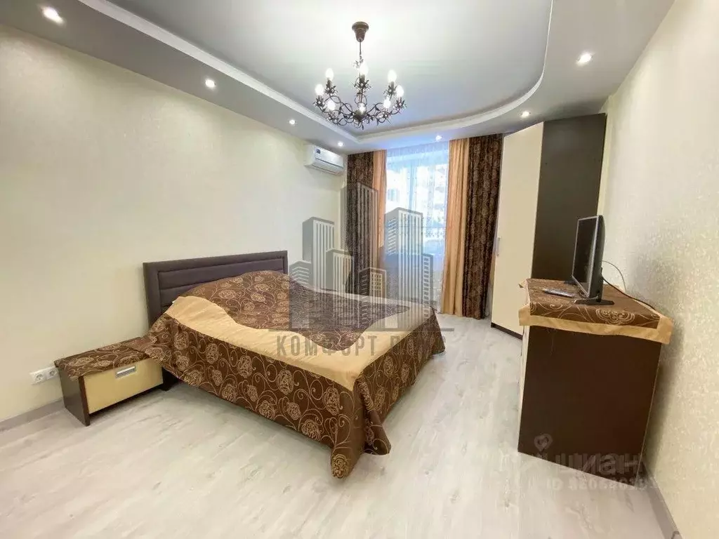 2-к кв. Татарстан, Казань ул. Маршала Чуйкова, 62 (75.0 м) - Фото 0