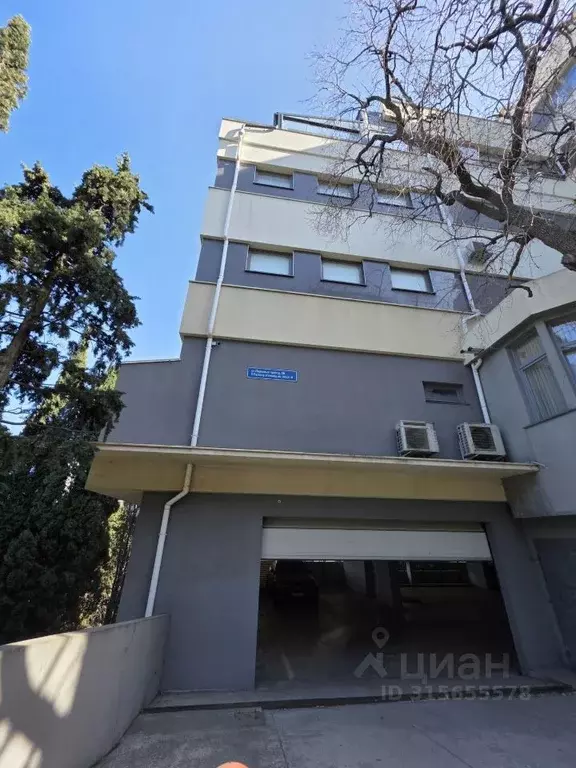 Гараж в Крым, Ялта проезд Парковый, 5В (16 м) - Фото 1