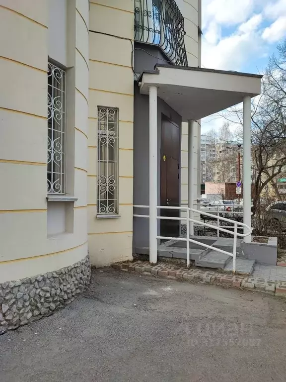 Помещение свободного назначения в Свердловская область, Екатеринбург ... - Фото 0