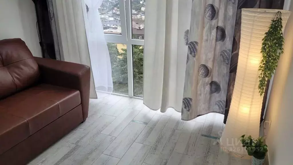 2-к кв. Краснодарский край, Сочи Молодогвардейская ул., 2/5Б (43.0 м) - Фото 0