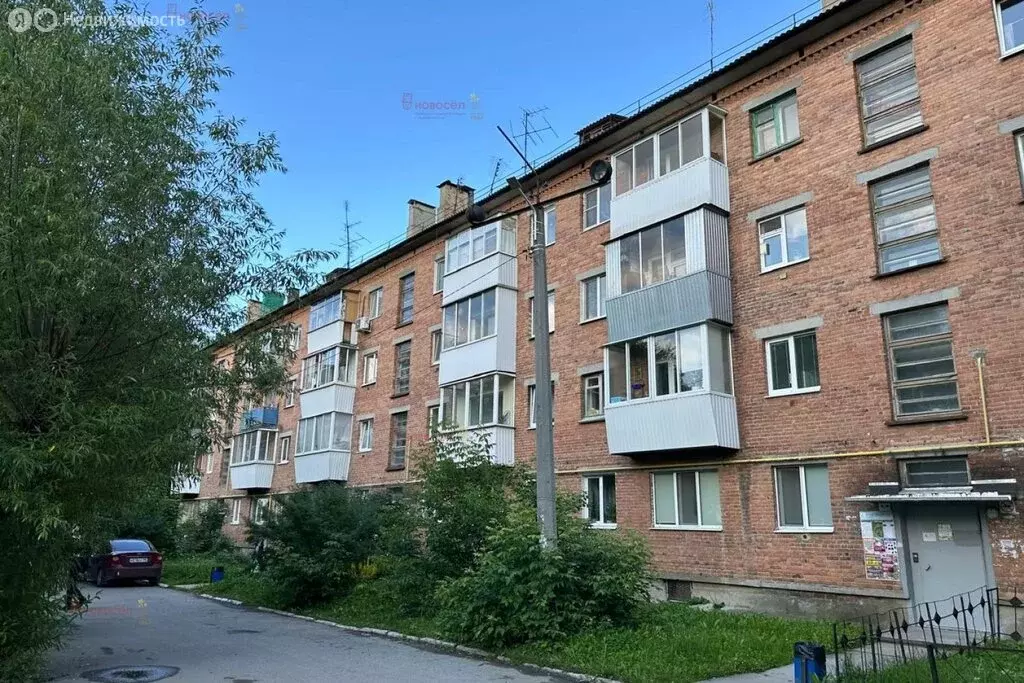3-комнатная квартира: Берёзовский, улица Максима Горького, 4Б (56 м) - Фото 1