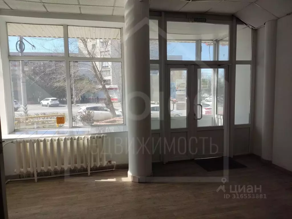 Помещение свободного назначения в Омская область, Омск просп. Карла ... - Фото 1