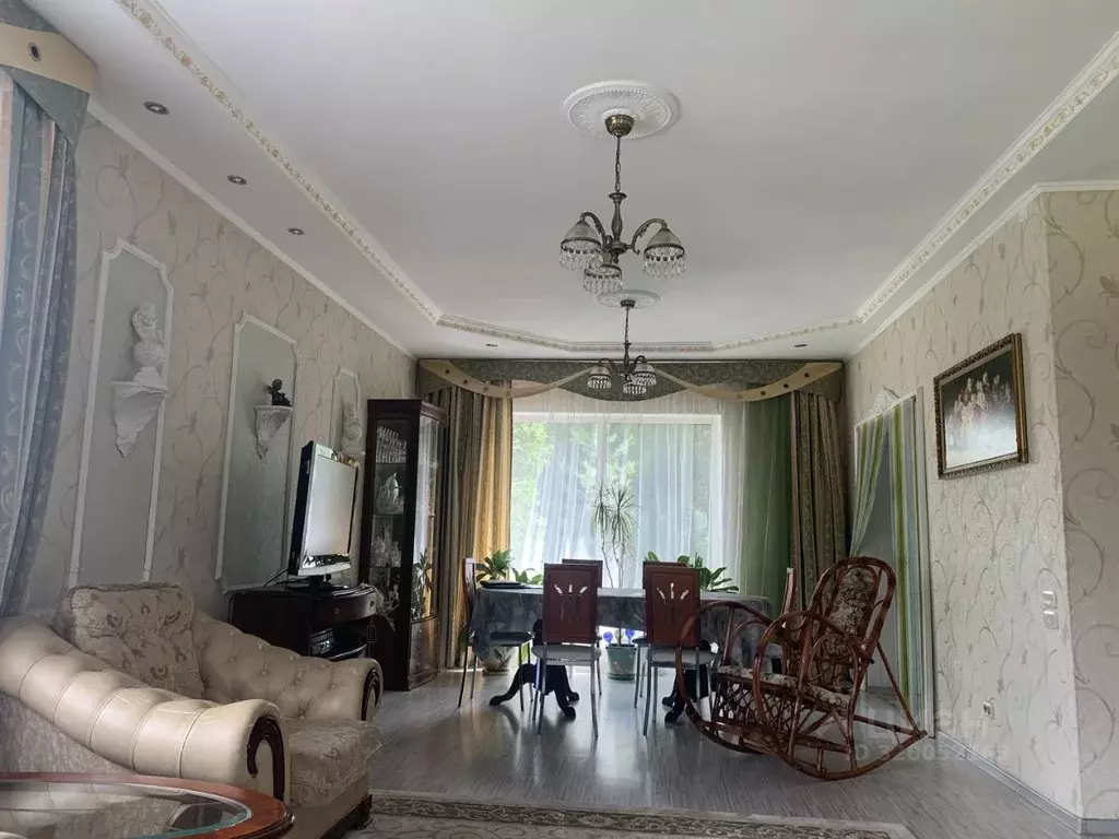 Дом в Калужская область, Дзержинский район, Дворцы с/пос, д. ... - Фото 1