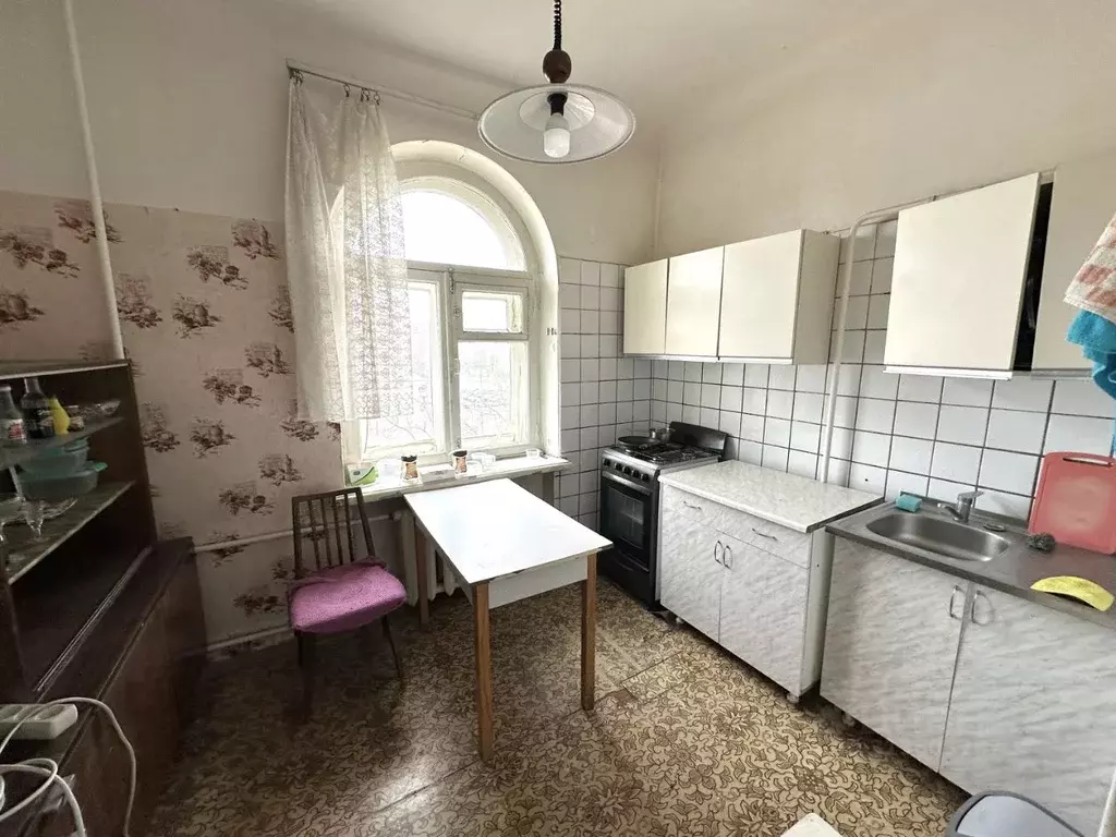 2-к кв. Волгоградская область, Волгоград Коммунистическая ул., 6 (54.8 ... - Фото 0