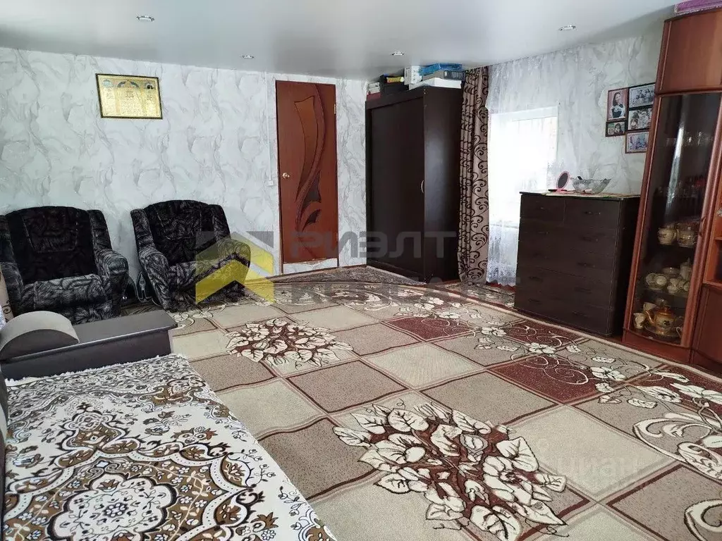 Дом в Омская область, Омск Порт-Артур мкр, ул. Луговая (50 м) - Фото 1