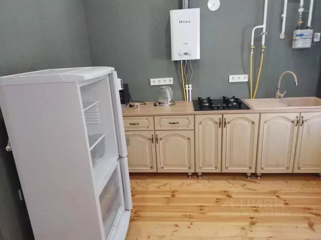 1-к кв. Новгородская область, Боровичи Коммунарная ул., 41 (38.0 м) - Фото 1