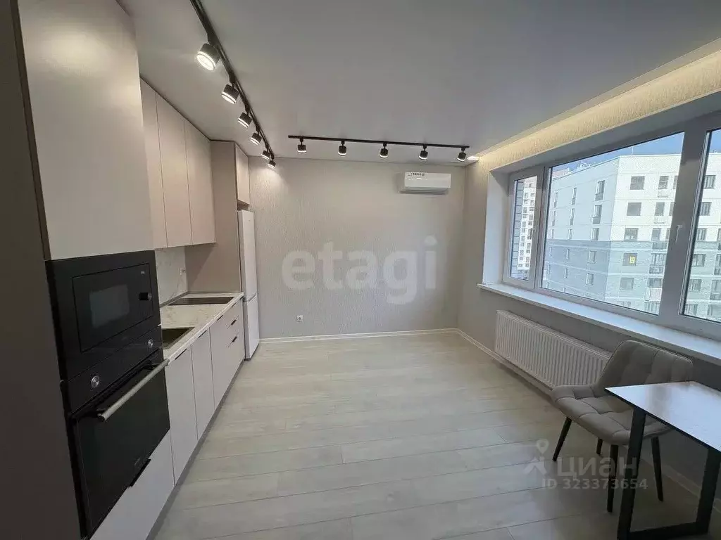 1-к кв. Тюменская область, Тюмень ул. Новоселов, 96 (36.0 м) - Фото 1