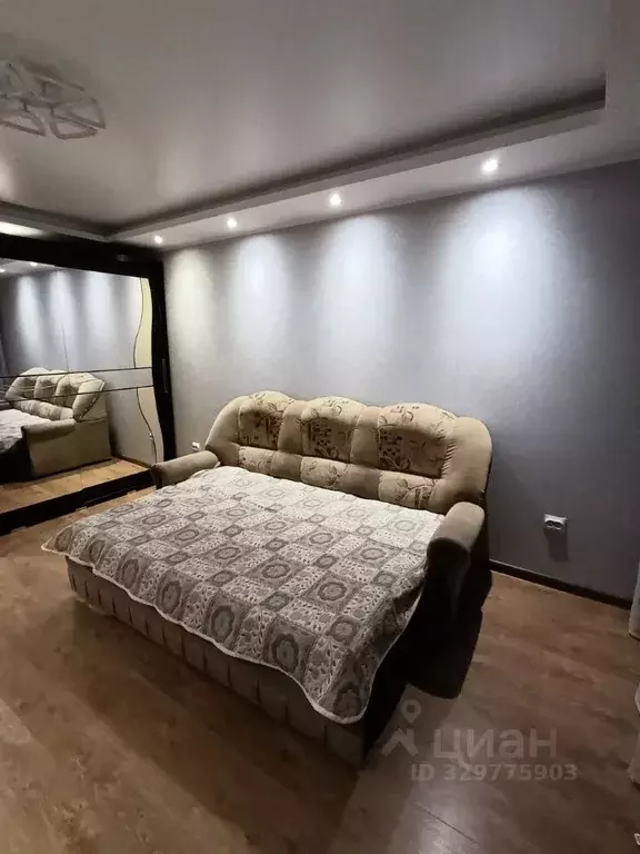 1-к кв. Татарстан, Казань ул. Братьев Касимовых, 76 (36.0 м) - Фото 1