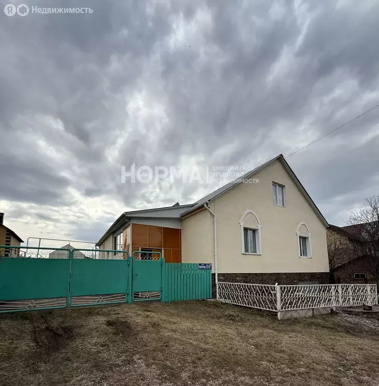 Дом в Октябрьский, Кооперативная улица (112 м) - Фото 0