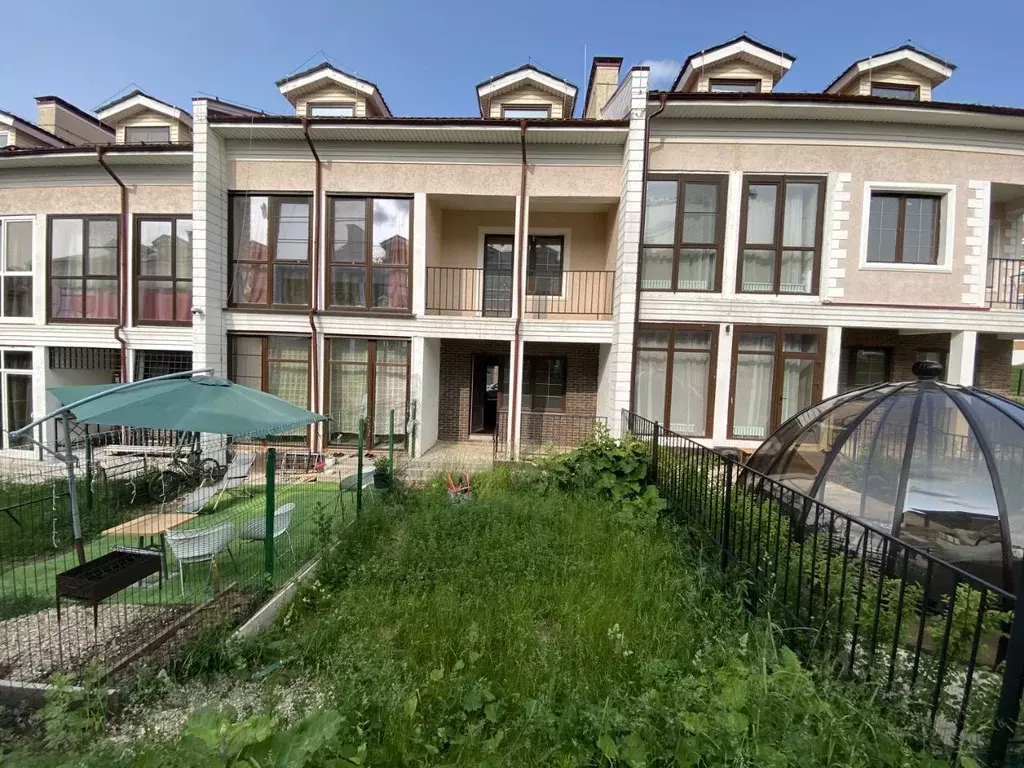 Таунхаус в Москва ул. Харлампиева, 28к5 (180 м) - Фото 1