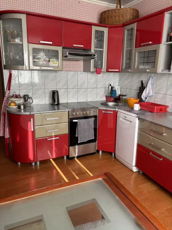 Комната 32,7 м в 2-к., 2/5 эт. - Фото 1