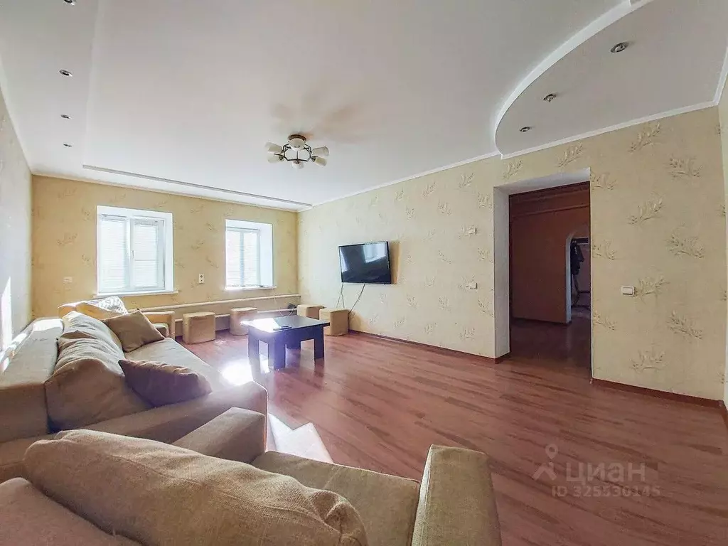 Дом в Орловская область, Орел ул. Штернберга, 11 (91 м) - Фото 1