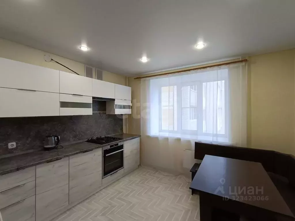 3-к кв. Тамбовская область, Тамбов Свободная ул., 4к8с1 (74.2 м) - Фото 1