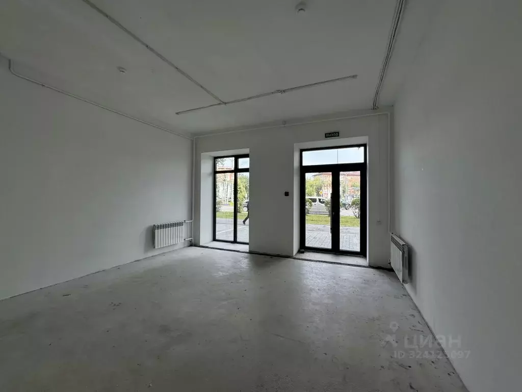 Помещение свободного назначения в Тюменская область, Тюмень Ямская ... - Фото 1