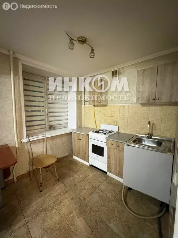 2-комнатная квартира: Одинцово, улица Маршала Бирюзова, 12 (32.5 м) - Фото 1