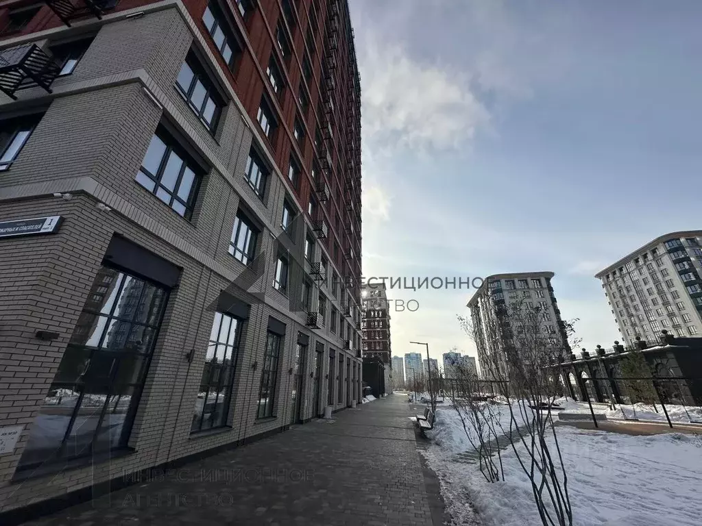 Торговая площадь в Тюменская область, Тюмень ул. Пожарных и ... - Фото 1