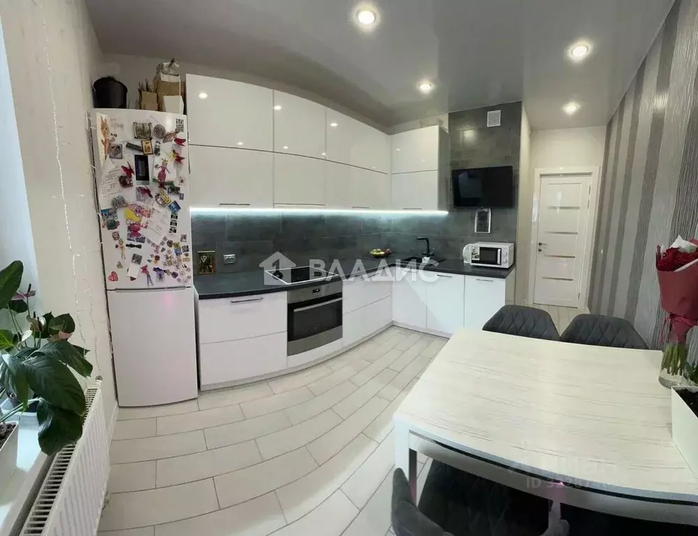 2-к кв. Карелия, Петрозаводск проезд Владимира Баскова, 2 (60.0 м) - Фото 1