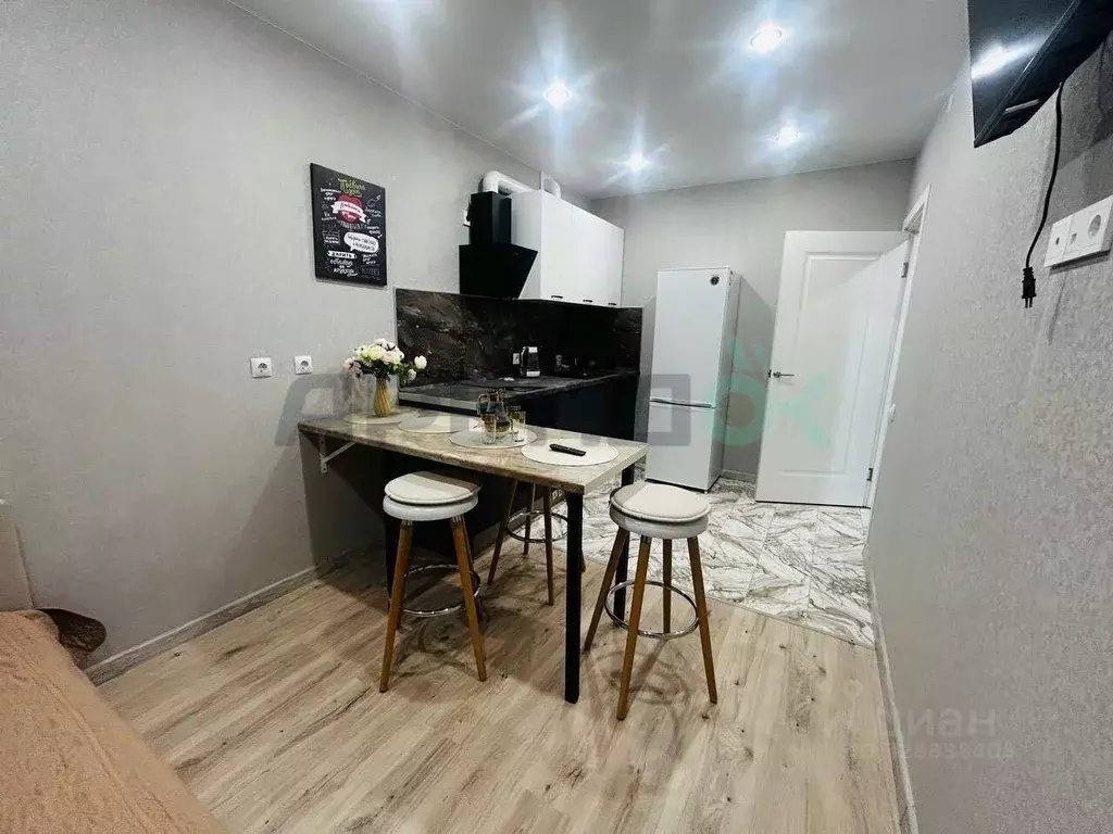 2-к кв. Татарстан, Казань ул. Азата Аббасова, 16 (40.0 м) - Фото 2