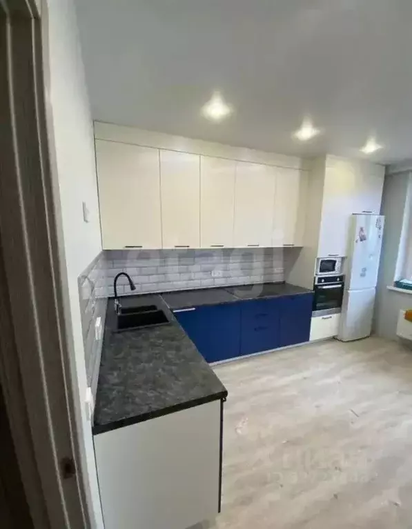 3-к кв. Тюменская область, Тюмень Заречный проезд, 39А (77.9 м) - Фото 1