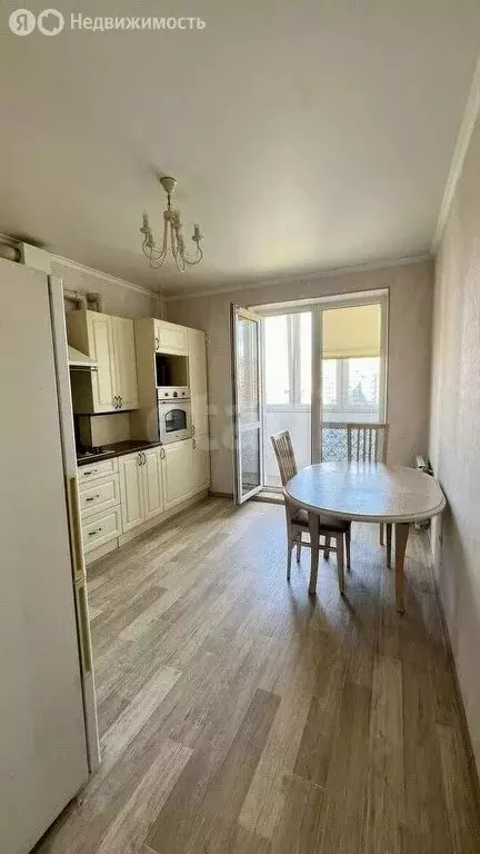 1-комнатная квартира: Калининград, улица Аксакова, 137 (42.8 м) - Фото 0