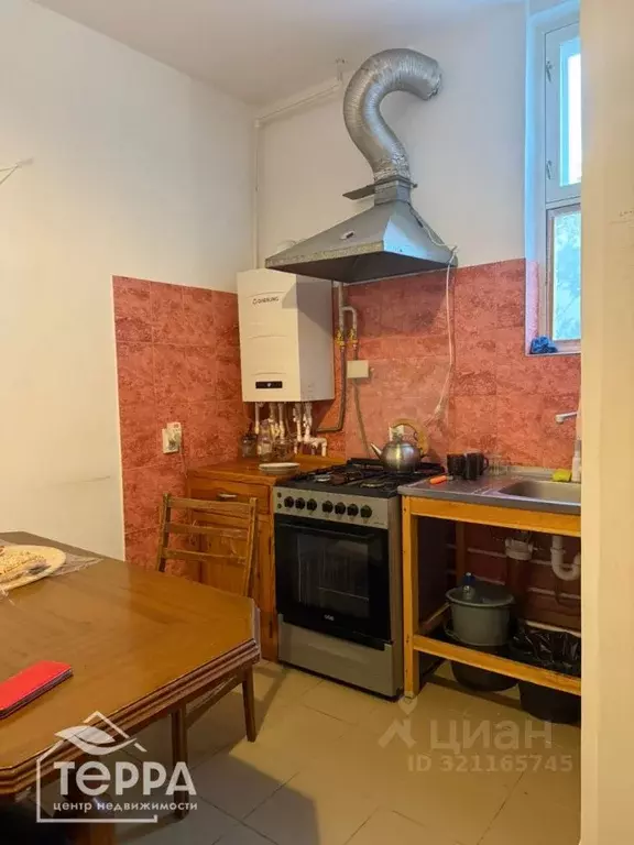 Дом в Крым, Евпатория ул. Шишкина, 30 (50 м) - Фото 0
