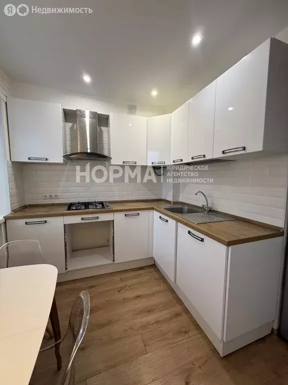 2-комнатная квартира: Октябрьский, улица Островского, 19 (42.7 м) - Фото 1