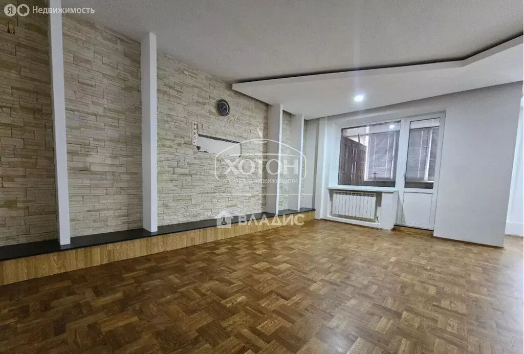 4-комнатная квартира: Элиста, улица Бимбаева, 7 (106 м) - Фото 2