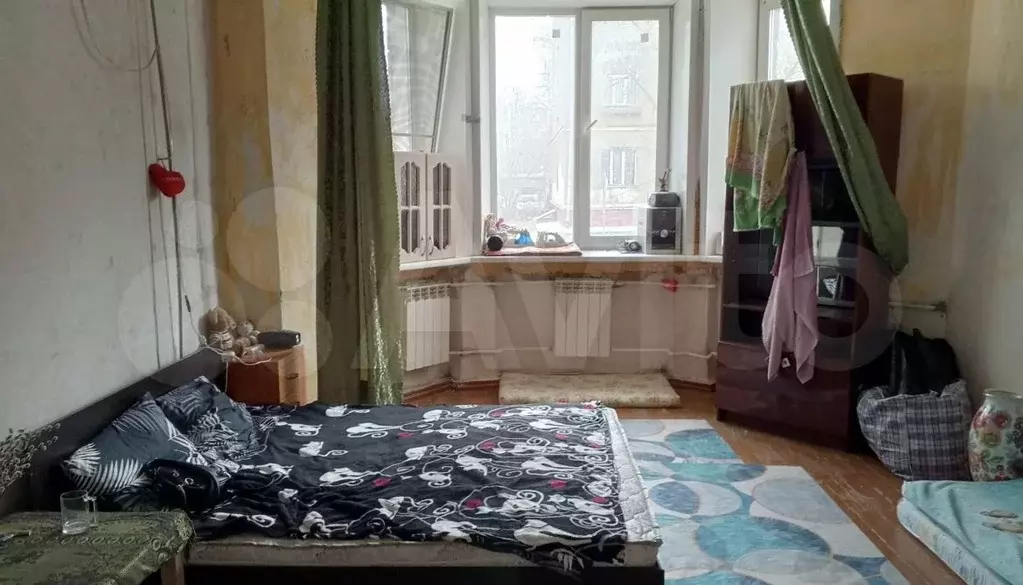 Комната 12 м в 3-к., 1/3 эт. - Фото 1