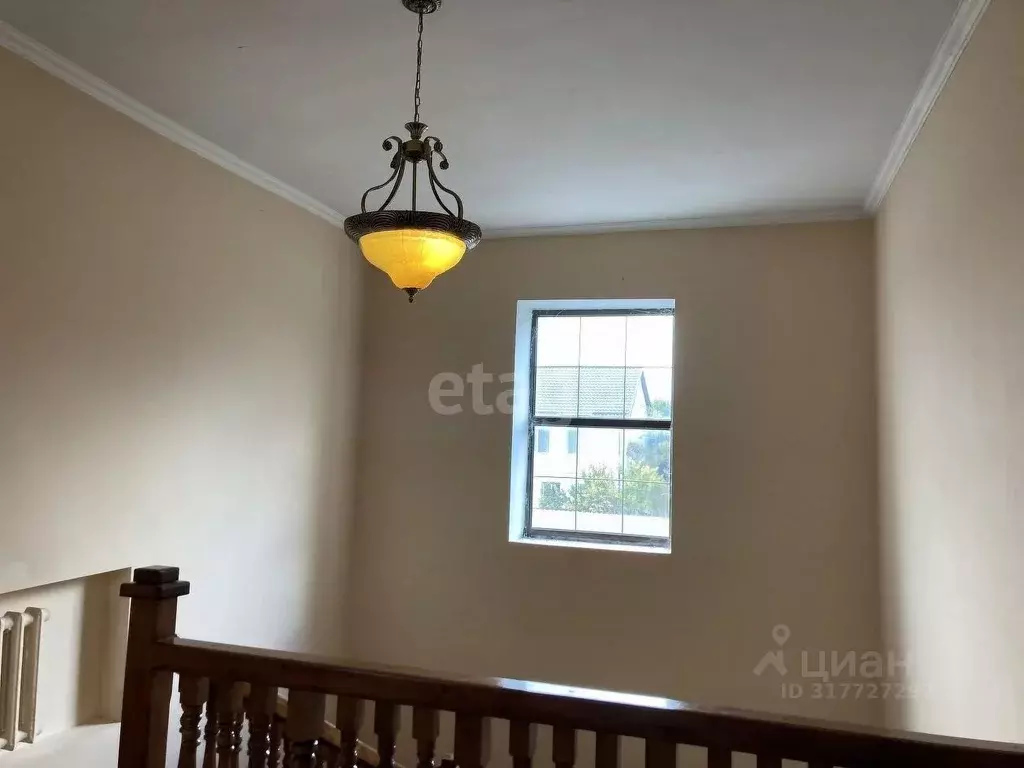 Дом в Крым, Симферополь ул. Греческая, 4 (150 м) - Фото 0