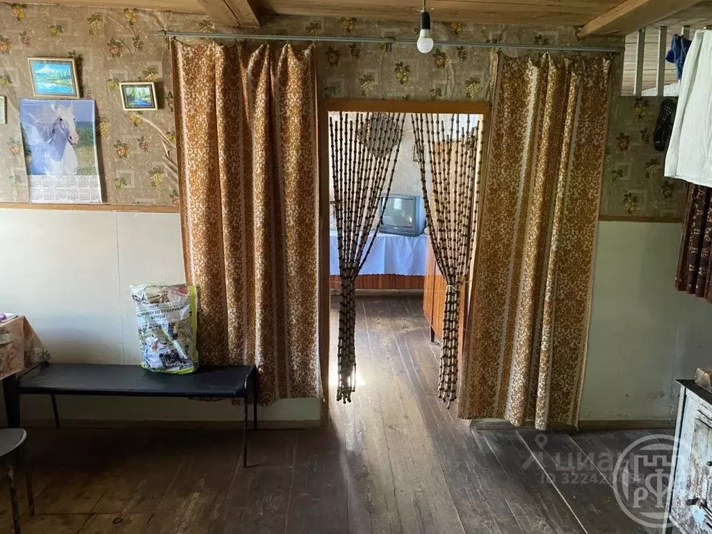 Дом в Ленинградская область, Лужский район, Волошовское с/пос, д. ... - Фото 2