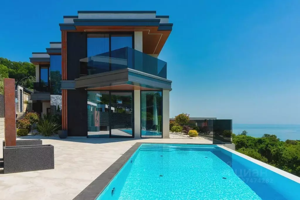 Дом в Краснодарский край, Сочи ул. Черноморская (240 м) - Фото 1