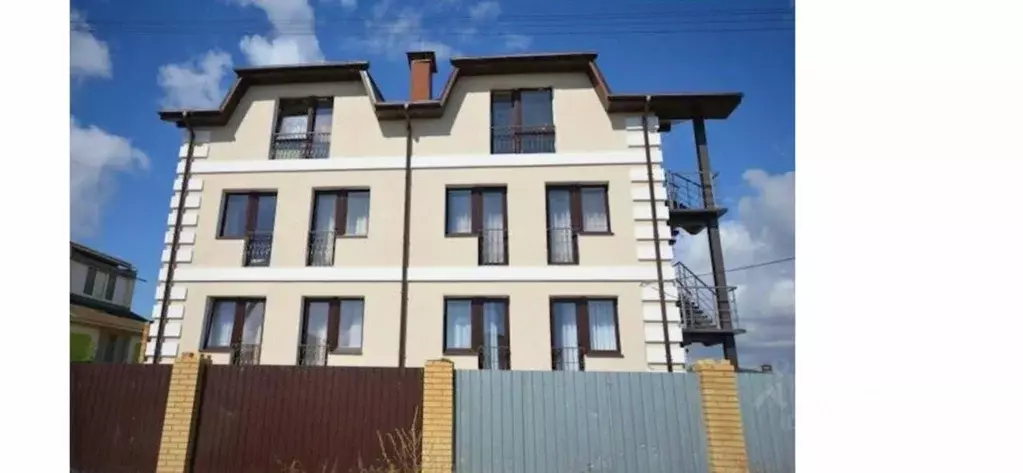 Дом в Крым, Евпатория городской округ, Заозерное пгт ул. Юбилейная, 30 ... - Фото 1