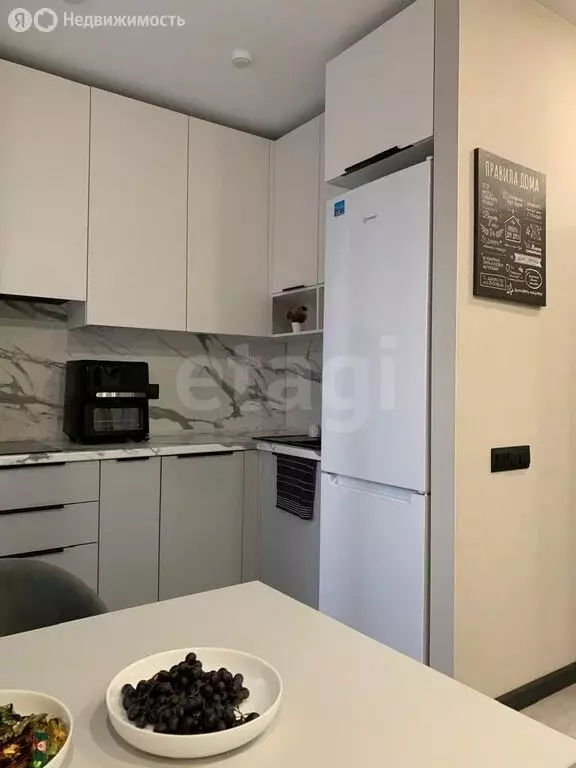 1-комнатная квартира: Сыктывкар, улица Карла Маркса, 131 (37 м) - Фото 1