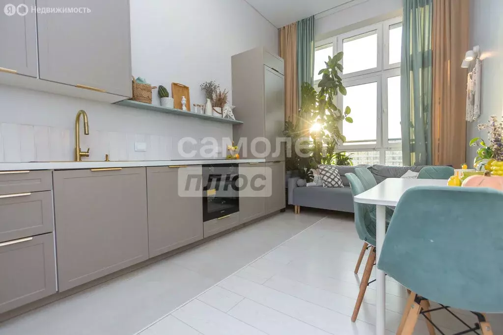 3-комнатная квартира: Уфа, улица Пархоменко, 156Ж (51.4 м) - Фото 1