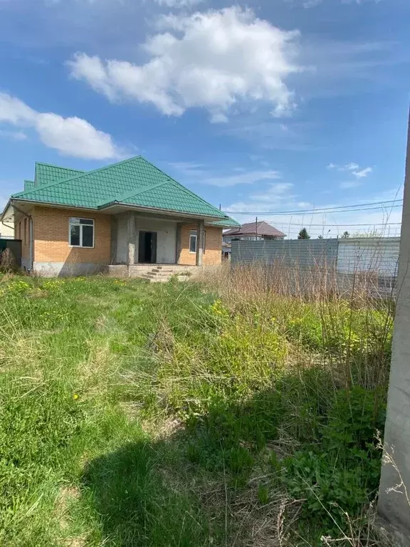 Дом в Красноярский край, Красноярск Алюминий СНТ, ул. Рябиновая, 204 ... - Фото 0