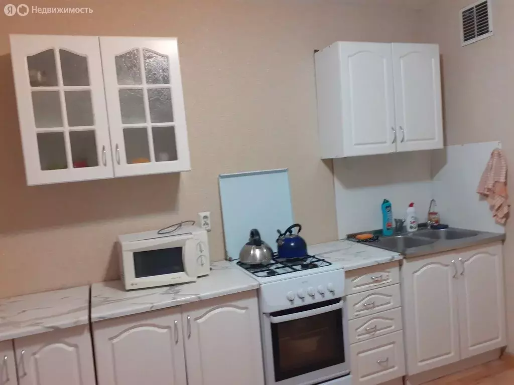 2-комнатная квартира: Ижевск, Промышленная улица, 31 (62 м) - Фото 1