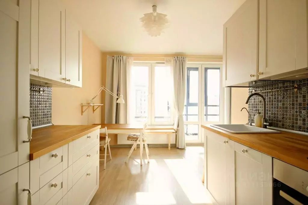 Студия Санкт-Петербург ул. Оптиков, 34К1 (23.0 м) - Фото 1