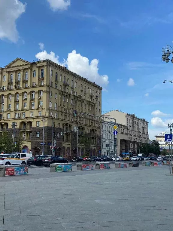 Продается 4-комнатная квартира - Фото 1