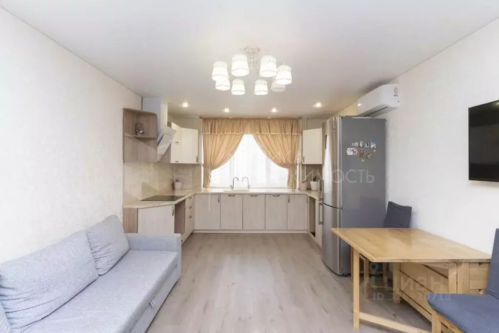 2-к кв. Тюменская область, Тюмень ул. Александра Митинского, 3к1 (60.0 ... - Фото 1